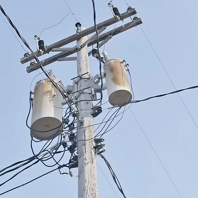 pole mounted distribution transformer install